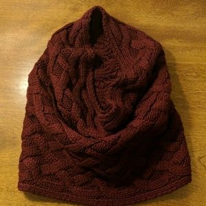 Knit scarf